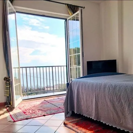 شقة Red Squirrels كوغوليتو